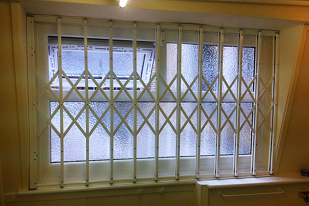 ! Grilles Garage Doors